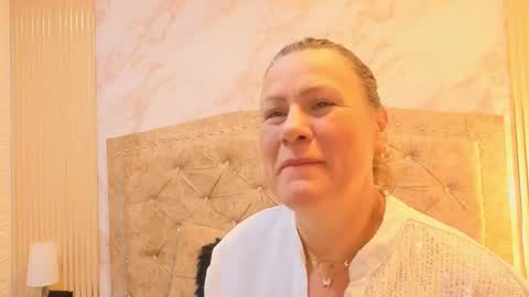 charlotte online show from November 10, 2025, 10:47 am