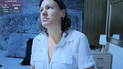 charlotte online show from November 28, 2025, 9:45 am