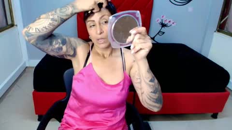 Snapshot of charlotte__gray chatting on October 12, 2025, 12:15 pm CHARLOTTE GRAY online show from October 12, 2025, 12:15 pm