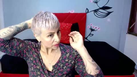 Snapshot of charlotte__gray chatting on October 21, 2025, 12:17 pm CHARLOTTE GRAY online show from October 21, 2025, 12:17 pm