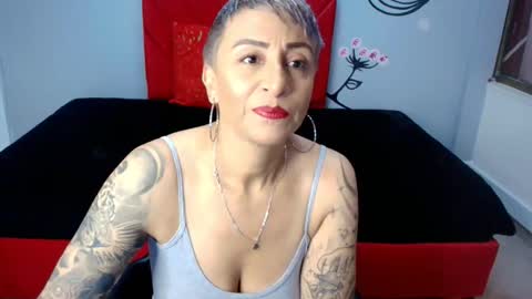 Snapshot of charlotte__gray chatting on October 25, 2025, 12:23 pm CHARLOTTE GRAY online show from October 25, 2025, 12:23 pm