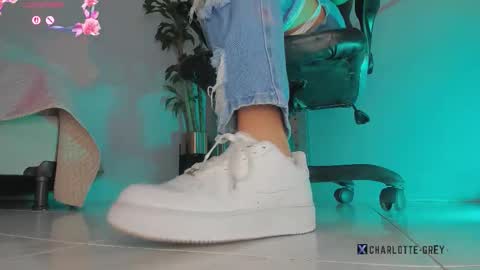 charlotte  grey online show from February 25, 2026, 8:18 pm