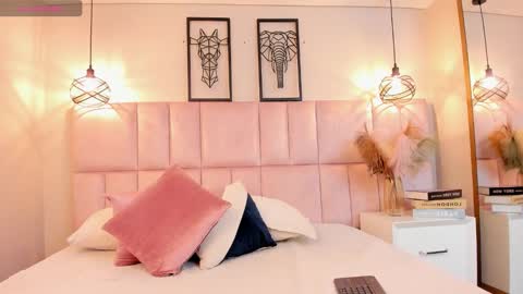 Snapshot of charlotte__hall_ chatting on December 1, 2025, 3:22 am Daniela online show from December 1, 2025, 3:22 am