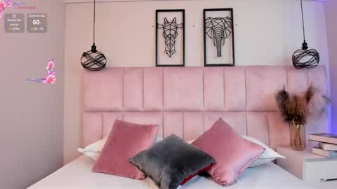 Snapshot of charlotte__hall_ chatting on December 15, 2025, 3:22 am Daniela online show from December 15, 2025, 3:22 am