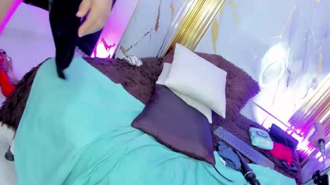 Snapshot of charlotte__milf chatting on March 14, 2026, 7:58 am charlotte__milf online show from March 14, 2026, 7:58 am