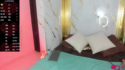 Snapshot of charlotte__milf chatting on March 22, 2026, 8:34 pm charlotte__milf online show from March 22, 2026, 8:34 pm