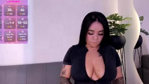 Snapshot of charlotte_chkt chatting on June 25, 2026, 11:37 am charlotte online show from June 25, 2026, 11:37 am