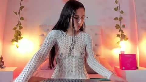 Snapshot of charlotte_collins_2 chatting on June 26, 2026, 2:27 am Sofia online show from June 26, 2026, 2:27 am