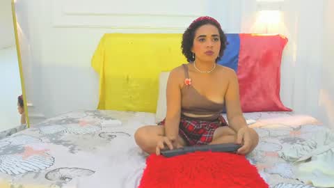 Snapshot of charlotte_dante212 chatting on June 19, 2026, 4:06 am charlottte y dante online show from June 19, 2026, 4:06 am