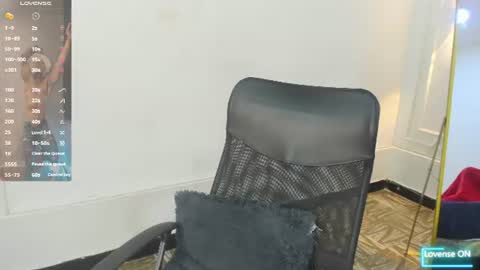 charlottte y dante online show from July 25, 2026, 4:26 pm
