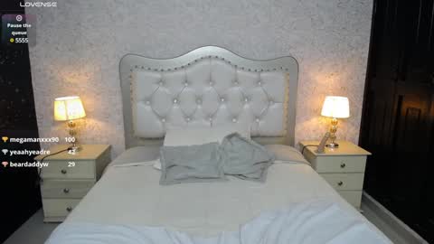 Charlotte online show from December 1, 2024, 4:29 pm