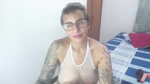 Snapshot of charlotte_gray_1 chatting on April 1, 2026, 3:42 pm Charlotte online show from April 1, 2026, 3:42 pm