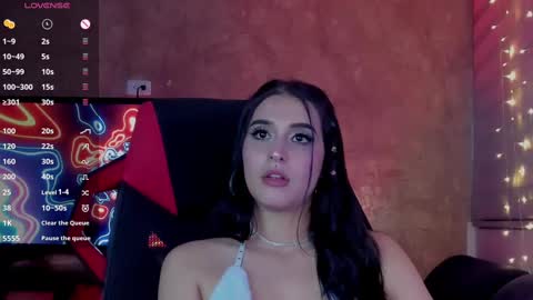 Snapshot of charlotte_greys chatting on February 9, 2025, 5:08 am Charlotte online show from February 9, 2025, 5:08 am