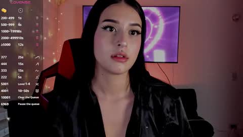 Snapshot of charlotte_greys chatting on September 8, 2025, 10:53 pm Charlotte online show from September 8, 2025, 10:53 pm