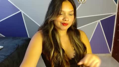 Snapshot of charlotte_greyx chatting on October 23, 2025, 7:23 pm Charlotte online show from October 23, 2025, 7:23 pm