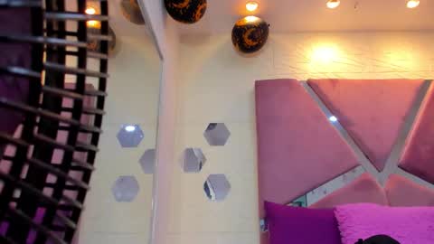 Charlotte Icee online show from November 7, 2025, 4:40 pm