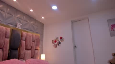 Charlotte Icee online show from February 6, 2026, 4:21 pm