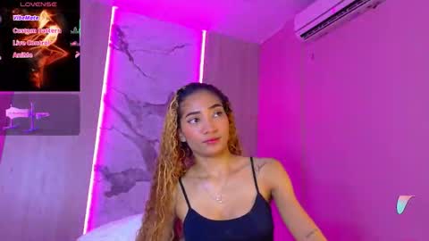 CHARLOTTE online show from November 26, 2025, 12:06 pm