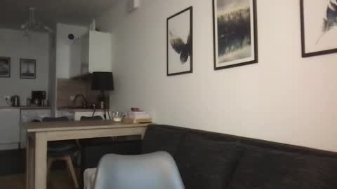 Charlotte Roche online show from October 22, 2025, 1:55 pm