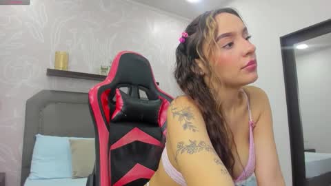 charlotte_rousee online show from September 27, 2025, 12:32 pm