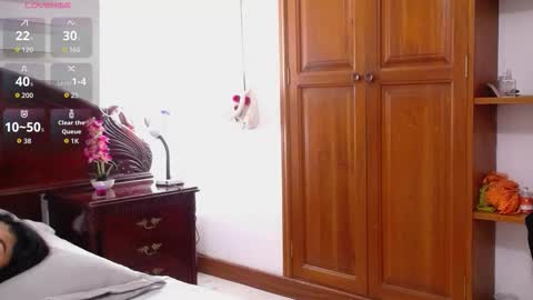 Snapshot of charlotte_russo_ chatting on November 26, 2025, 11:06 pm Charlotte online show from November 26, 2025, 11:06 pm