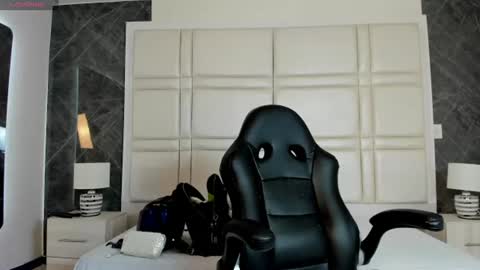 Snapshot of charlotte_whitee1 chatting on June 10, 2026, 11:09 am Charlotte Everyday From 0700 to 1300 Col Time online show from June 10, 2026, 11:09 am