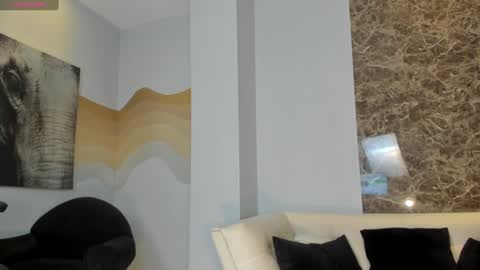Snapshot of charlottecox_ chatting on December 15, 2024, 11:23 am Charlotte online show from December 15, 2024, 11:23 am