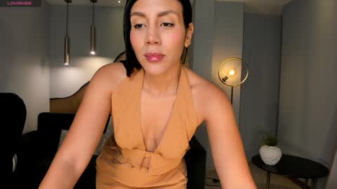 Snapshot of charlottecox_ chatting on December 24, 2024, 11:17 am Charlotte online show from December 24, 2024, 11:17 am