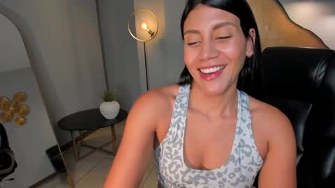 Snapshot of charlottecox_ chatting on December 26, 2024, 5:51 pm Charlotte online show from December 26, 2024, 5:51 pm