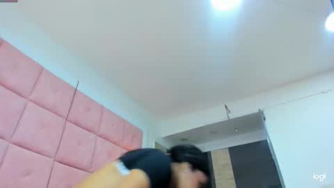 ANDRE online show from March 6, 2025, 1:46 pm