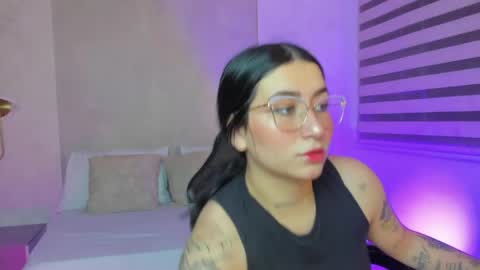 Snapshot of charlottee27_ chatting on May 20, 2026, 2:07 am Charlottee online show from May 20, 2026, 2:07 am