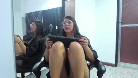 charlottee_starr online show from September 19, 2025, 7:58 pm