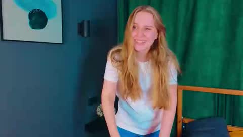 Charlotte online show from September 10, 2025, 9:53 am