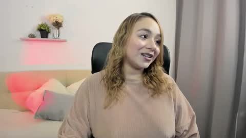 Snapshot of charlottelabouff chatting on March 10, 2026, 11:43 pm Charlotte online show from March 10, 2026, 11:43 pm