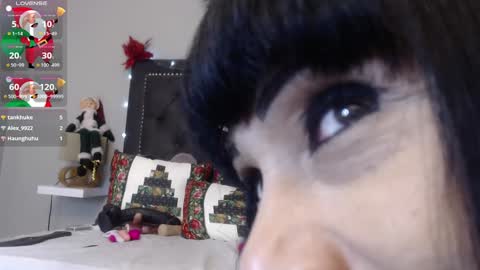 CharlotteLemke online show from December 5, 2024, 2:44 pm