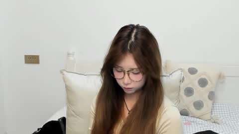 Snapshot of charlottelin chatting on January 7, 2026, 1:46 pm Charlotte online show from January 7, 2026, 1:46 pm