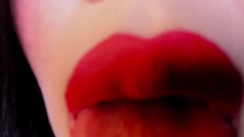 Snapshot of charlottemeyerr chatting on February 21, 2025, 5:31 pm charlot online show from February 21, 2025, 5:31 pm