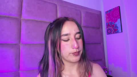 charlottestuart_ online show from May 9, 2026, 12:16 am