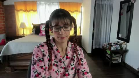Charlotte online show from April 28, 2026, 4:12 pm
