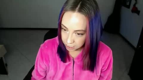 Snapshot of charlottezoe1 chatting on February 17, 2026, 9:17 am charlottezoe online show from February 17, 2026, 9:17 am