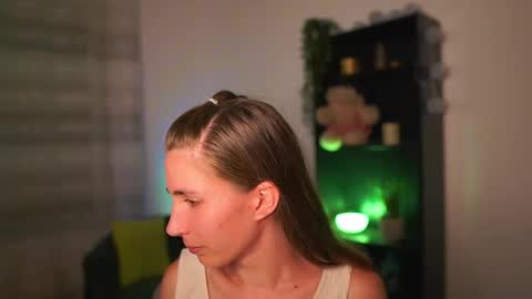 Charlott online show from September 12, 2025, 5:46 pm