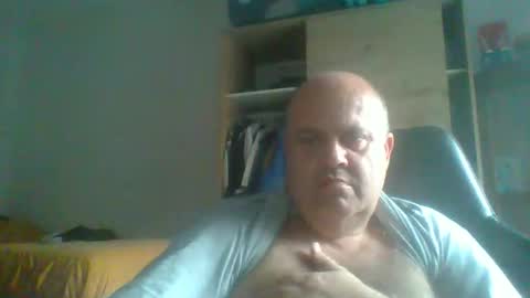 charly online show from March 30, 2026, 6:42 pm