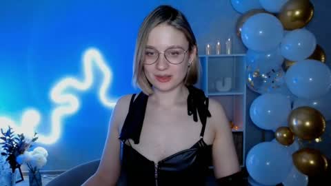 Michelle  online show from December 7, 2024, 4:09 am