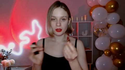 Michelle  online show from December 9, 2024, 6:01 am