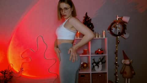 Michelle  online show from December 14, 2024, 6:13 am