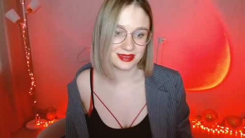 Michelle  online show from January 28, 2025, 3:15 am