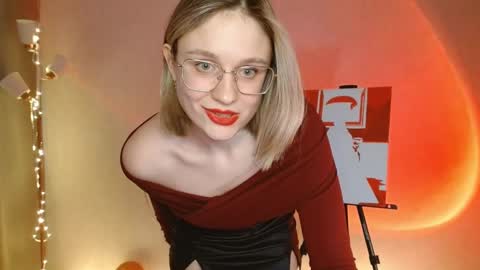 Michelle  online show from February 10, 2025, 9:36 am