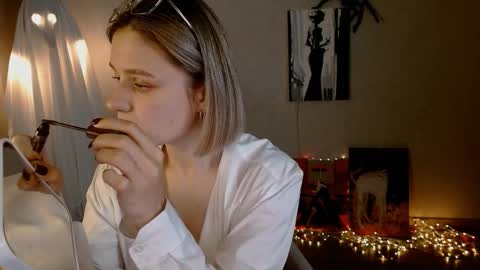 Michelle  online show from October 28, 2025, 3:21 am