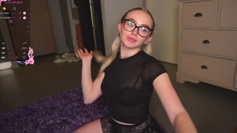 Snapshot of charming_daisy chatting on February 4, 2025, 8:02 am my fansly Charming daisy My Wishlist for new toys online show from February 4, 2025, 8:02 am