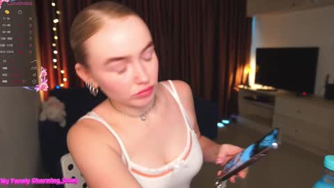 Snapshot of charming_daisy chatting on February 28, 2025, 3:37 am my fansly Charming daisy My Wishlist for new toys online show from February 28, 2025, 3:37 am